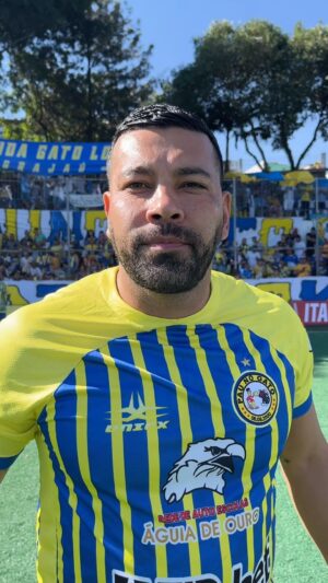 André Santos Instagram - Decisão no CDC Parque Doroteia! 😼

Jogo decisivo no mata-mata da Super Copa Pioneer Netshoes!

Cola no YouTube da @radiocraqueneto que o jogo está sendo transmitido ao vivo COM IMAGENS!

#SuperCopaPioneer @netshoes