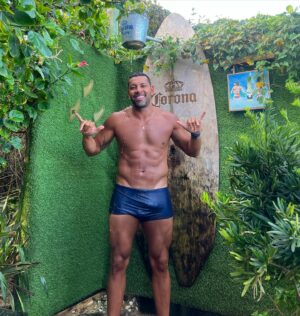André Santos Instagram - Energias renovadas…☀️🌊🏖️