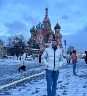 André Santos Instagram - Hoje foi dia de visitar o  Kremlin! Lugar sensacional! 👏🏽🥶🌍
