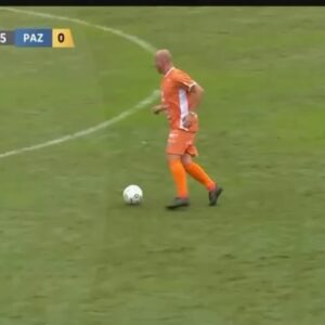 André Santos Instagram - Ontem um dia mais que especial, voltar a jogar no Orlando Scarpelli. O @jogodasestrelassc ao lado de um dos maiores ídolos do nosso futebol @ronaldinho o "Bruxo"
Parabéns a todos pela organização e a todos os torcedores que estiveram presentes e fizeram essa festa linda, mesmo com esse tempo chuvoso. 
Muito feliz com mais uma ação para ajudar nossos amigos do 
RIO GRANDE DO SUL.