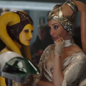 Andrea Bartlow Instagram - Just a few of my favorite moments from The Book of Boba Fett. 
Swipe all the way over for some amazing art✨👏🏻
•
Thank you all for the kind words and excitement about this show. 
The response has been overwhelming and it’s been fun connecting with so many of you!💛
#twilektuesday #bookofbobafett #bobafett #twilekgirl #starwars