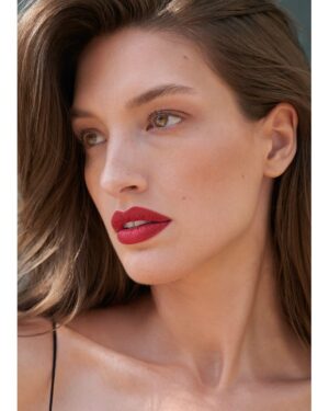Andrea Bartlow Instagram - New work with @isabellalombardini and @zarakaplanmakeup 
So amazing creating with these two. ✨