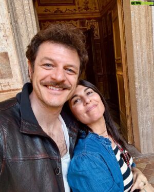 Andrea Bosca Instagram - Posto figo, W l’Italia, baffo importante 

Bella idea, my friend @stefania_roda_ 

@palazzofarnesecaprarola