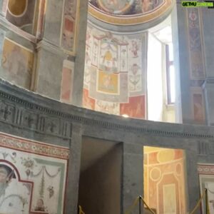 Andrea Bosca Instagram - Posto figo, W l’Italia, baffo importante 

Bella idea, my friend @stefania_roda_ 

@palazzofarnesecaprarola