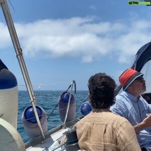 Andrea Bosca Instagram - Marinaio d’acqua dolce con veri lupi di mare 

Fantastica questa @giuseppinaseconda 
🌊 🛟 ⛵️ per veleggiare in amicizia 

Pure a chi come me è “di terra” 
sa far venire il sorriso! 

#veleggiare #friends #vela #sail #sailing 

@luigipinto @mrmeloni @gioelevettraino #nic