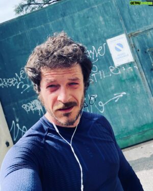 Andrea Bosca Instagram - Fare. O Non Fare. Non c’è provare 

#running #sundays #jedi #yoda