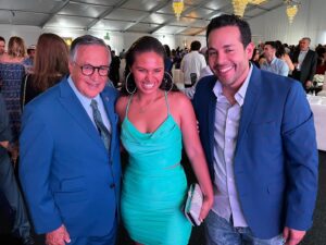 Andrea Cortés Instagram - A night to remember!! 

@dodgersfoundation put together a spectacular event to raise funds for the ways they support the children of Los Angeles!

Thank you @eloycito and Scott for the invite and your support of a wonderful organization! 

Got to meet a legend in @jaimejarrin98 !! WHAT A NIGHT!!

#ladf#dodgers#hof#jlo#bluecarpet