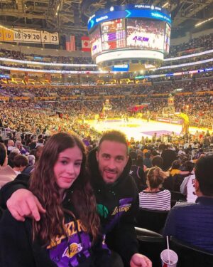 Andrea Dovizioso Instagram - 𝘔𝘺 𝘧𝘢𝘷 𝘱𝘭𝘢𝘤𝘦 🇺🇸
.
.
.
#USA #LA #LosAngeles #A1 #Anaheim #Supercross #Holiday #NBA #losangeleslakers #lakers #AD #AD04
