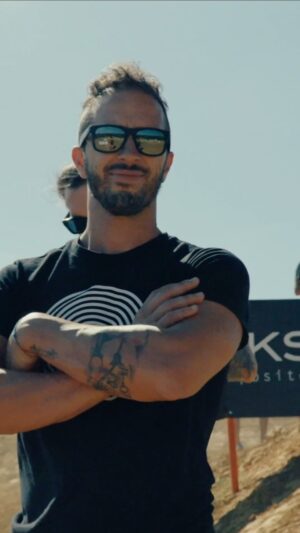 Andrea Dovizioso Instagram - 𝙉𝙤 𝙘𝙤𝙢𝙢𝙚𝙣𝙩😅🫣🤪 
@jagogeerts93 

#04ParkMonteCoralli #AD #AD04 #AndreaDovizioso #MX #Motocross #Offroad #Motorcycle #MXGP #Training 

📹 @thisislarryboy