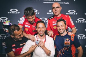 Andrea Dovizioso Instagram - Another legendary day at Mugello Circuit 😜

📸 @calloalbanese