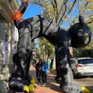 Andrea Levesque Instagram - The paparazzi would NOT leave us alone the entire time we’ve been here 

🎃 
#halloween #salemmassachusetts #salem #lesbians #girlfriends
