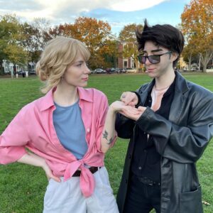 Andrea Levesque Instagram - Halloween 2022. Salem, MA. #jurassicpark 

🦕 🦖 
#dinosaurcostume #jurassicparkcosplay #halloweencostume #salemmassachusetts #alangrant #lauradern