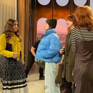 Andrea Levesque Instagram - Drew! Thank you so much for having us on your show @thedrewbarrymoreshow ❤️ What a great way to start the year working with such an amazing team and doing something so fun, modeling these gorgeous looks. I was stunned by how beautiful Drew was on the inside and out - she was so friendly and kind and welcoming to us each time we spoke with her on and off screen, despite being a busy host. The rest of the team was a joy to work with, and that’s not always the case with big productions! Loved every minute of this! 

#triplets #drewbarrymore #modeling #thedrewbarrymoreshow #twins #stylechallenge