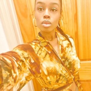 Andrea-Rachel Parker Instagram - and may it be that any time they reach, its to pull you up & give a helping hand. may you reach for every star & surpass your wildest imaginations. wearin @lavishmaven namaste. #love #light #fun #openmic #festivities #lovehappy #behappy #happyholidays #stay