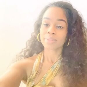Andrea-Rachel Parker Instagram - love when things feel right and feel better. yall see me on here looking crazy or comfy or just all over the place because i am comfortable in my skin & want to lend a space for others to feel comfortable in all their versions of themselves but some days i forget that simply just doing my hair, putting on some spray (or money making sprinklette) adding a touch of jewelry and some color really does give a whole different mood. always grateful to get scripts and material in. 

#love #fun #kindness #art #auditions #roles #connect #dreamjournal #moneymakingsprinklette #journaling #elation #elationguide #smile #sillyfaces #facialexpressions #bodylanguage #listen #character #characterwork #digital #nofilter #financialfreedom #passiveincome