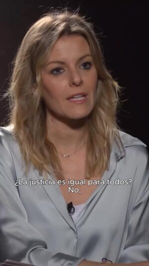 Andrea Ropero Instagram - 🗣️ “Sin tribunales que te amparen, da igual las leyes que promulguen”.

José Muelas, tajante sobre el estado de la Justicia en España en una entrevista con @andrea_ropero 

#justicia #abogados #españa #elintermedio #lasexta