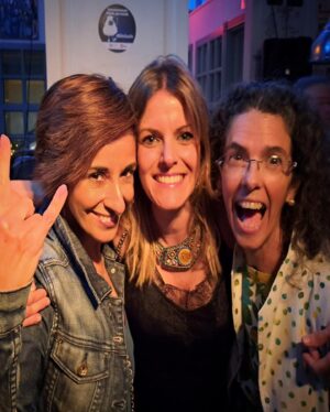 Andrea Ropero Instagram - Mi cara lo dice todo…😍 Gracias infinitas amig@s por la sorpresa de anoche!!!! Gracias @varonamente por amenizar semejante velada y GRACIAS a ti, maitia, por tanto…. ❤️ #fiestasorpresa #quénoche #40veranos #llegael6dejulio 🥳 @adelagonzaleztv @felixindelavida  @beatrizmarcos1963 @unaietxabe @yofuiaegb_oficial @dj_nashbilbao @fanta_naranja3