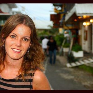 Andrea Ropero Instagram - Lo que una encuentra por ahí… 🙈 Recuerdos de un viaje a Panamá hace muchos años 😊  #yquéviaje  #Roperojovenzuela