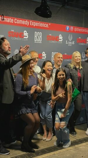 Andrea Vicunia Instagram - @thestandupcomedyclub was an absolute blast!!! Thank you @sergiothecomic for including me in this talented lineup!

#Bellflower I ❤️ YOU!

Thank you @boltfoundry for the video, can’t wait for the full set!!!🤓

DO YOU GO TO THE LIBRARY?