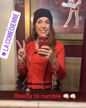 Andrea Vicunia Instagram - Who doesn’t love a bathroom selfie?😂✌🏼🤩 #someonestopme #travelingcomedian 
#love

WHERE DID YOU GO THIS YEAR?