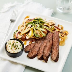 Andreas Eenfeldt Instagram - Is it possible to lose weight in a healthy way, without experiencing hunger or cravings, AND keep it off? 🤔 We think so! 🙋🏽 In fact, we KNOW so! 

This guide to healthy weight loss has all the information you need to get started and stay on track. 

Are you a member? If so, you can enjoy our guidance every step of the way with our supportive in-app features 👉 Connect, and Daily Routine. 📲🤝

We're here to help you eat better, feel better, and stay better! 🥰

Find the link to our guide in our bio 👉 @diet_doctor 

#healthyweightloss #eatbetterfeelbetter #weightlossforlife #longtermweightloss #sustainableweightloss