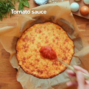 Andreas Eenfeldt Instagram - 🍕 Keto Fathead Pizza is one of our most popular pies to date. A crunchy keto crust covered in your favorite pizza toppings and finished with a gorgeous layer of cheese. 🤤 

Could this be the best keto comfort food ever? 🥰

👉 Recipe link in our bio: @diet_doctor