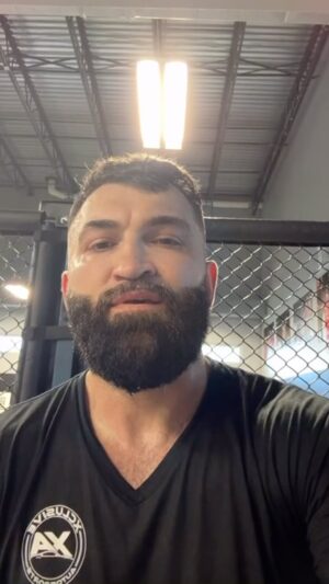 Andrei Arlovski Instagram - Возможно, заключительный бой в UFC для Питбуля 😳

📆 30 июня, UFC 303, Андрей Орловский — Мартин Будай