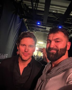 Andrei Arlovski Instagram - #IaM not gonna lie …..))
Since #I was 14 years old , when I saw 👀 first #boxing #fight with #ONEandONLY - #IRON @miketyson , I knew that one #day I’ll take a #pic with MT ))) and 3o  years later - I did ))
#ThankYou so so much to Mr Reed @reedharrisufc  and the @ufc …..
I was like a kid , didn’t want him to goooo )
Lucky kid @AndreiAArlovski got his pic with the #boxing legend at age 11 )) 

Terminal list one of my #favorite TV series 
Thank you Mr Chris @prattprattpratt  for the pic for me and my son @AAArlovski 

Thank you @miles.teller for the pic

Thank you UFC HOF @chuckliddell  for the pic and I’m so happy to see Mr Taran Butler @tarantactical get into the #UFC 
Can’t wait to come and shoot with you ….)

It was an AWESOME NIGHT , GREAT FIGHTs and UNBELIEVABLE EXPERIENCE …..

Отличные бои , рад что не подвел @betera_by  с прогнозом …..
Сынок , который #АндрейАндреевичОрловский получил не забываемые эмоции ….
Короче #ЖИЗНЬ ХОРОША 
Ща домой , к любомой жене @milana_arlovskaya , моему красавчику @dominic_a_arlovski  @dominic_arlovski  @dominic_hulk_arlovski  и моей принцессе ….)

#AndreiThePitBullArlovski #OriginalPitBull #WARlovski #FAMILY #ArlovskiFamily