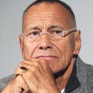 Andrei Konchalovsky Instagram - Андрей Кончаловский дал развернутое интервью ТАСС. В нем режиссер, в частности, высказал свое отношение к «культуре отмены», порассуждал о том, насколько и от чего он свободен, а также поделился своими планами на будущее.

Полный текст интервью доступен по ссылке: https://tass.ru/interviews/15022077

Пресс-служба