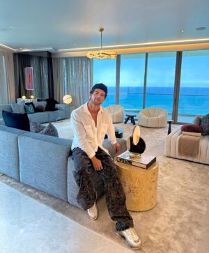 Andrés Mercado Instagram - I’m forever thankful to God, to give me the opportunity to develop the talents he had put deep inside of me.
I’m his server and I will do whatever he wants me to do in this planet earth. 
I’m thankful for my client, who gives me the opportunity to team up with him and his family and create this spectacular space where they will be creating memories that will last forever. 
I’m also thankful for my contractor team @interiorsbyjma for their professionalism and attention to details, it wouldn’t be possible without them and all the artist that brings to the table all of the marvelous pieces that together make this space something beyond. 

✨🫶🙏🏼
