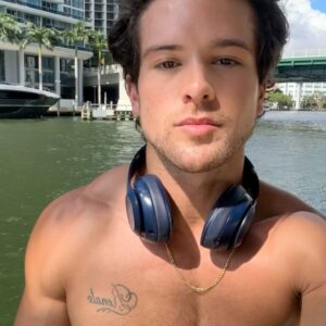 Andrés Mercado Instagram - Dominguito ☀️