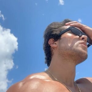 Andrés Mercado Instagram - 🌊 Welcome to Miami, bienvenido a Miami 🦈