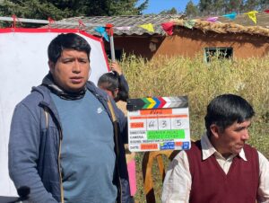 Andrés Salas Instagram - Hoy arrancamos con esta hermosa historia!!! 
@pirupelicula 😊🫶🏻🙌🏻
Demasiado 💚 en esta historia y en todos los que formamos parte de ella.
Contento, orgulloso y feliz.
Eso nomás 🥰
#tumamácalata #tumamápirú #tumamáarrancahoy
