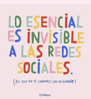 Andrés Salas Instagram - No te compares 🥸🤠🤓😎👽🤖🤡
#tumamácalata #tumamánosecompara #tumamánoesinvisible 
🙌🏻 @floradibuja 🙌🏻