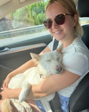 Andrew Biernat Instagram - We got our Ellie back today🙏♥️ #tooblessedtobestressed