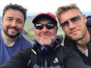 Andrew Flintoff Instagram - This is on tonight on itv 9pm tonight “two men in a tent” have a watch if you like , was so much fun to do @jasonmanford @clydo @itv 👍🏻