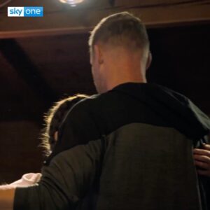 Andrew Flintoff Instagram - You see another side of @romeshranga tonight , he’s savage @jamie.redknapp 😳tonight @Aloto Christmas holiday 9pm @skyone