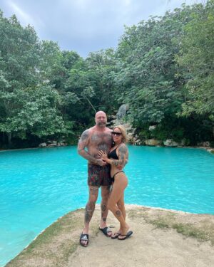 Andrew J. Williams Instagram - It’s absolutely mind blowing i get to see the world with you. ❤️❤️❤️
