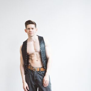 Andrew Keenan-Bolger Instagram - Ain’t no hold ‘em 🤠 
Happy Beyoncé day to all who observe!
Photographed and styled by @robertriese_photography