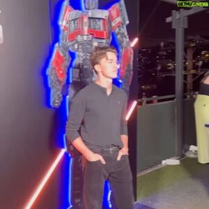 Andrew Neaves Instagram - don’t meet your heroes. Bumblebee left me hanging.