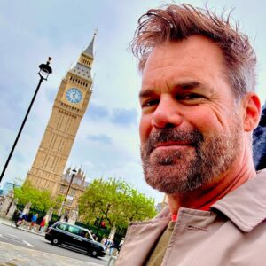 Andrew Rannells Instagram - A month of travel Part Two. 🇬🇧❤️