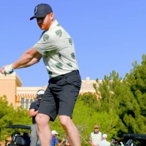 Andrew Santino Instagram - Desert 🌵 dorks doin big things 
Thanks @justintimberlake and @8amgolf for letting the ginge 👨🏼‍🦰 swing away
