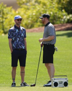 Andrew Santino Instagram - Desert 🌵 dorks doin big things 
Thanks @justintimberlake and @8amgolf for letting the ginge 👨🏼‍🦰 swing away