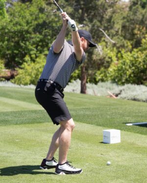 Andrew Santino Instagram - Desert 🌵 dorks doin big things 
Thanks @justintimberlake and @8amgolf for letting the ginge 👨🏼‍🦰 swing away