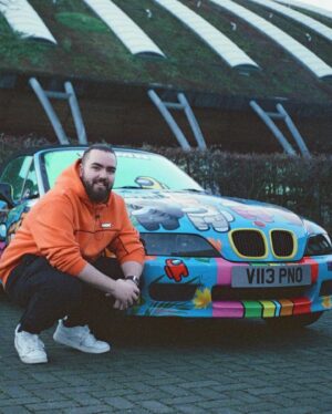 Andrew Shane Instagram - I nabbed the @sidemen’s car & got it wrapped in Among Us for a video 😭 very sus