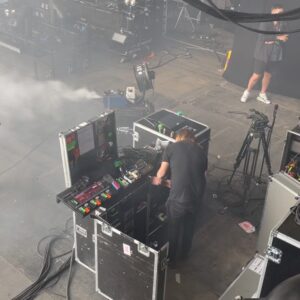 Andrew Shane Instagram - Bro, what is life. Thank you to @ksi for bringing me out at Reading and Leeds fest this weekend. You manifested this and deserve it all. Keep killing it, and so much love again for allowing me to share this stage with you ❤️

Thank you to @miniminter for filming this clip 🙌