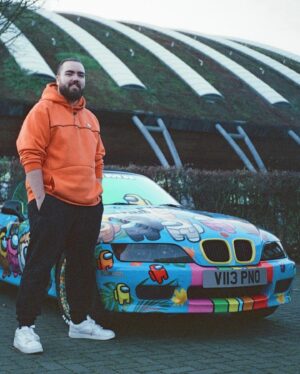 Andrew Shane Instagram - I nabbed the @sidemen’s car & got it wrapped in Among Us for a video 😭 very sus