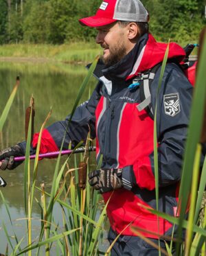 Andrey Averin Instagram - Отсняли много классных номеров!!!🔥Я на рыбалку🏃🏻‍♂️🎣

Шмот прикуплен у @finntrail.rybalka. Тепло и комфортно, ребята, спасибо!

#рыбалка #путешествие #finntrail #fishing #туризм