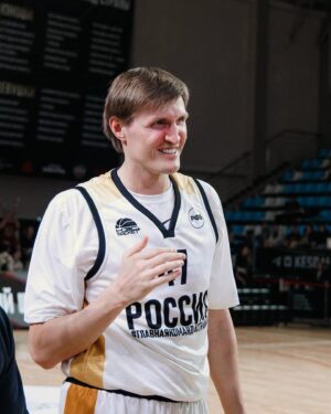 Andrey Kirilenko Instagram - 🌟 Какие невероятные выходные на Матче Звёзд в Саратове в рамках Суперфинала Чемпионата ШБЛ @kesbasket 
Спасибо всем, кто пришел поддержать нас, и моим коллегам, которые помогли сделать игру незабываемой.