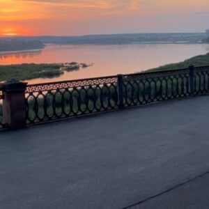Andrey Kirilenko Instagram - С нашими верными партнерами ПСБ открыли уже тринадцатый центр уличного баскетбола в Кемерово. Такой мощный инфраструктурный импульс должен помочь вырастить в Кузбассе новых чемпионов, особенно после мастер-класса от @gogivah. 
Ждём всех с 1 сентября на кортах в городе Кемерово: бульвар Строителей, восточнее дома 37. 
#кузбасс #кемерово